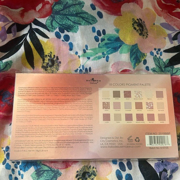 Italia Deluxe Boss Bisch Eyeshadow Palette - Picture 2 of 4